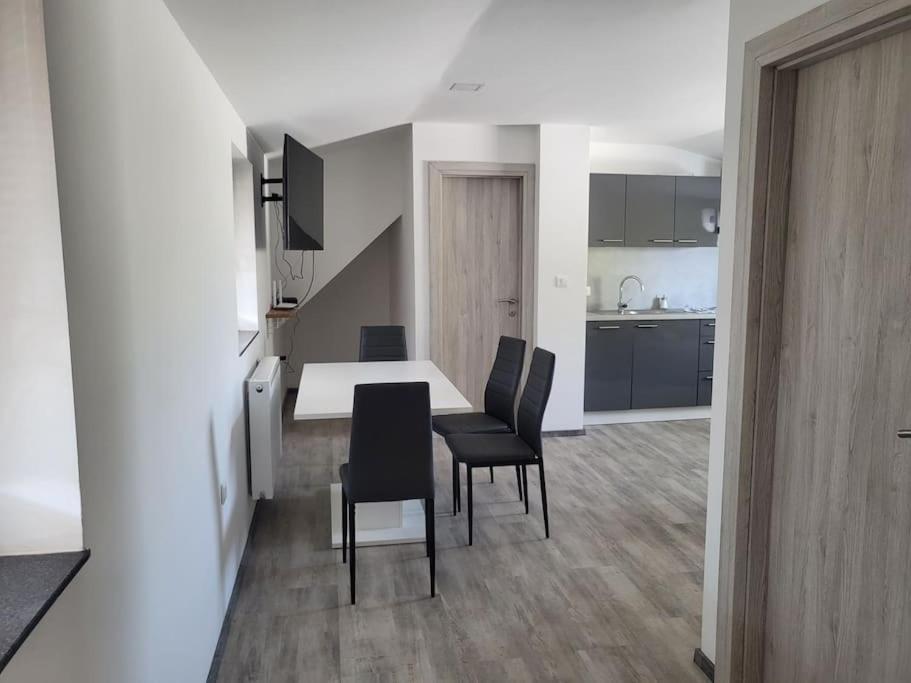 Jack Apartments Maribor Bagian luar foto